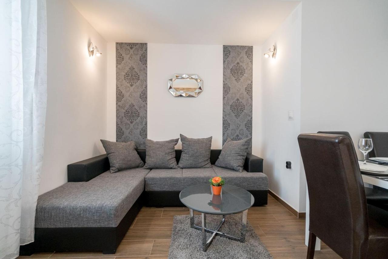 Apartment Anteo Free Parking Split Exterior photo