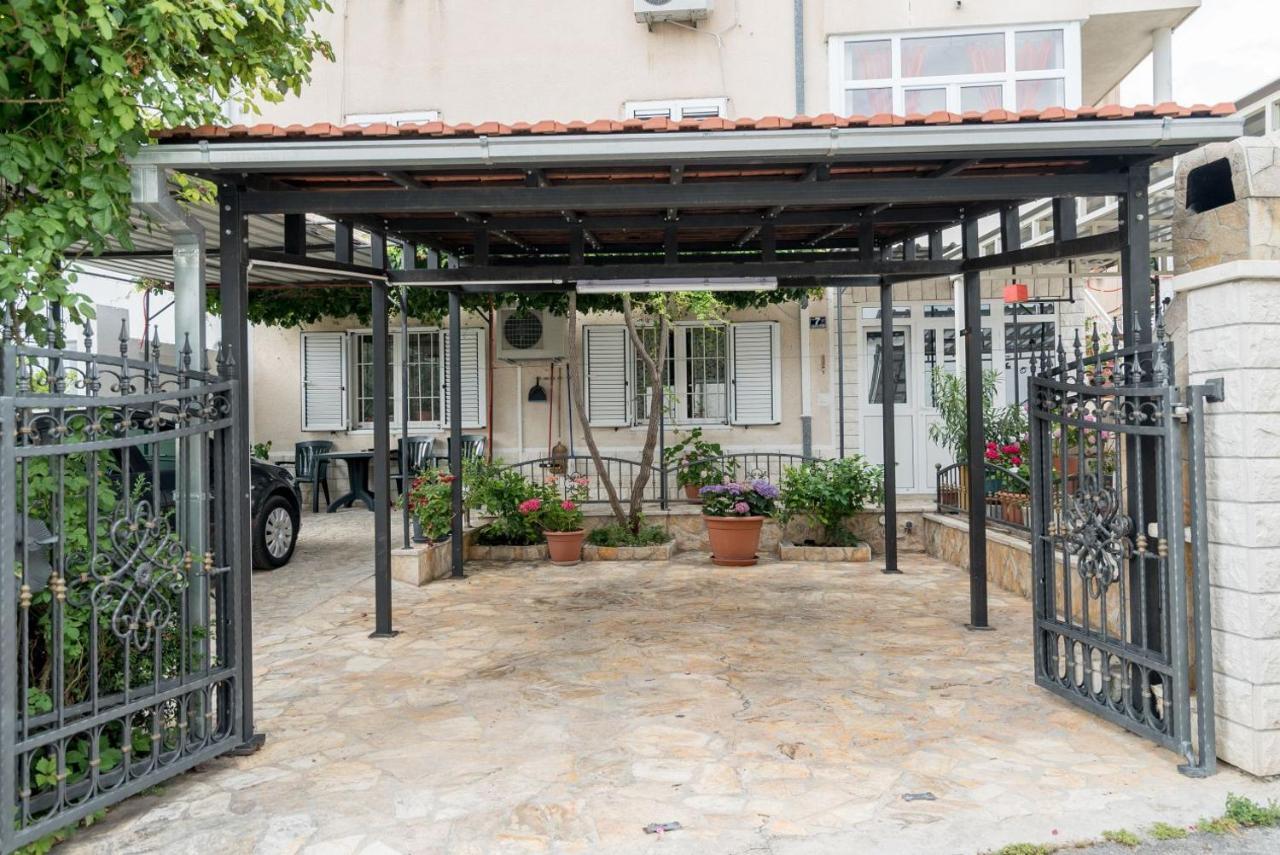 Apartment Anteo Free Parking Split Exterior photo