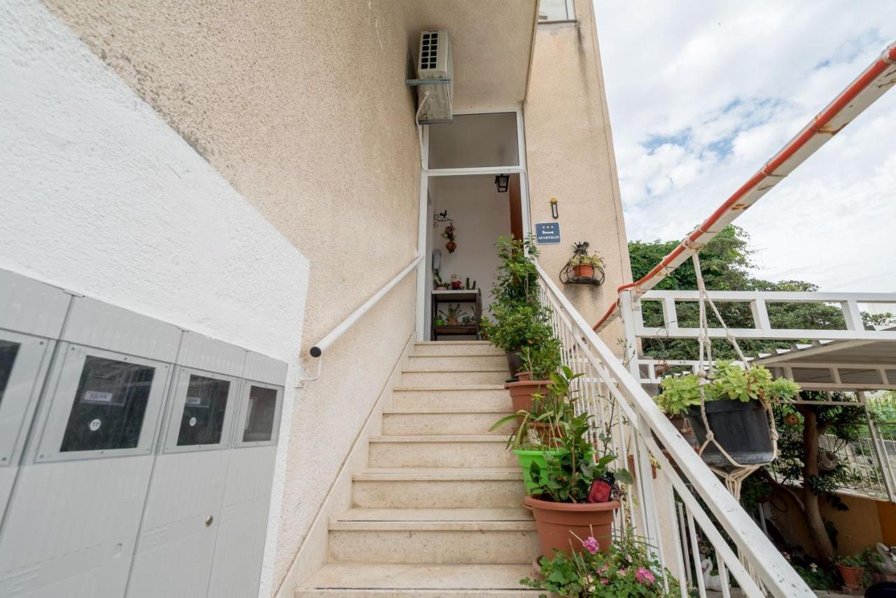 Apartment Anteo Free Parking Split Exterior photo