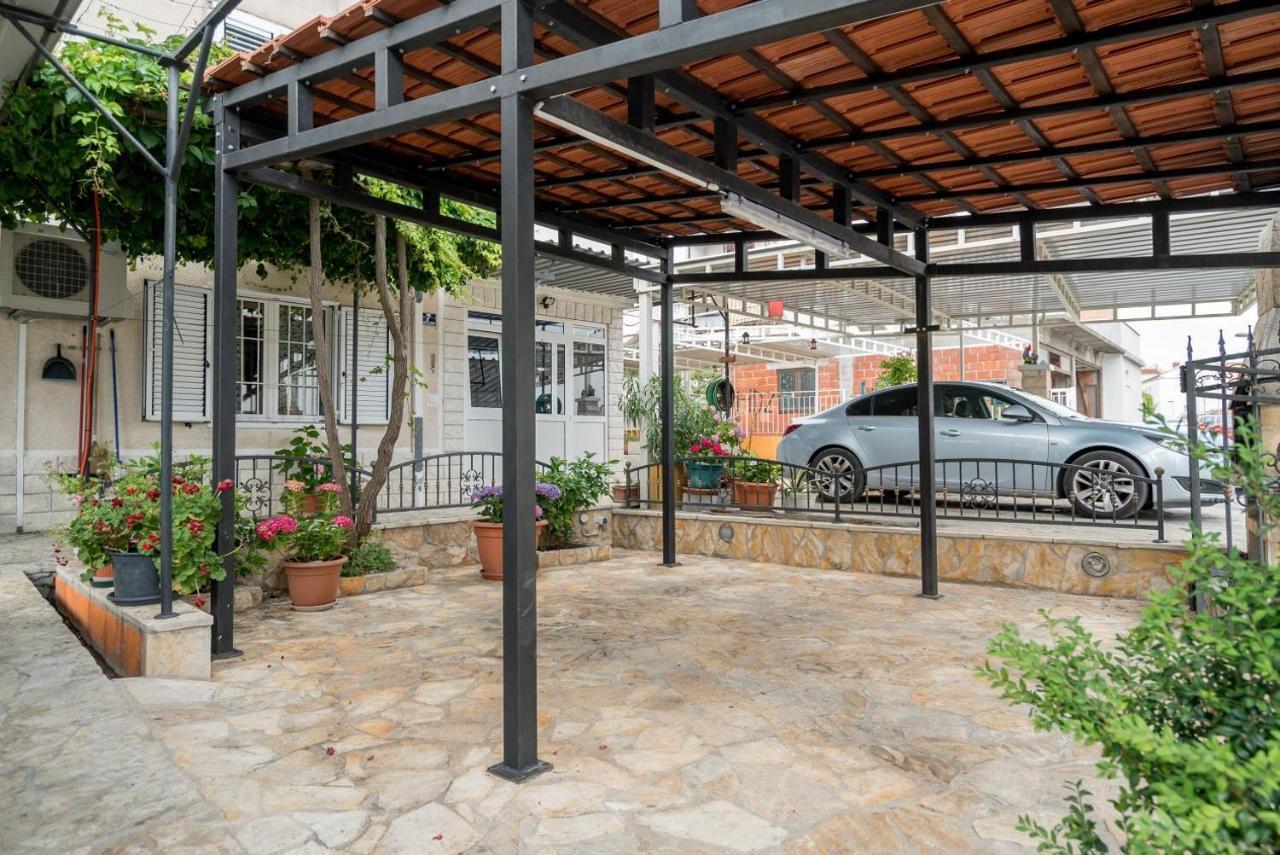 Apartment Anteo Free Parking Split Exterior photo