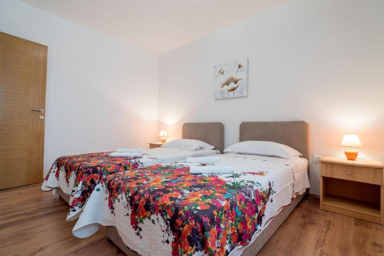 Apartment Anteo Free Parking Split Exterior photo